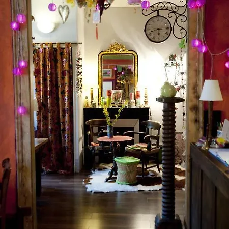 Central Hotel *